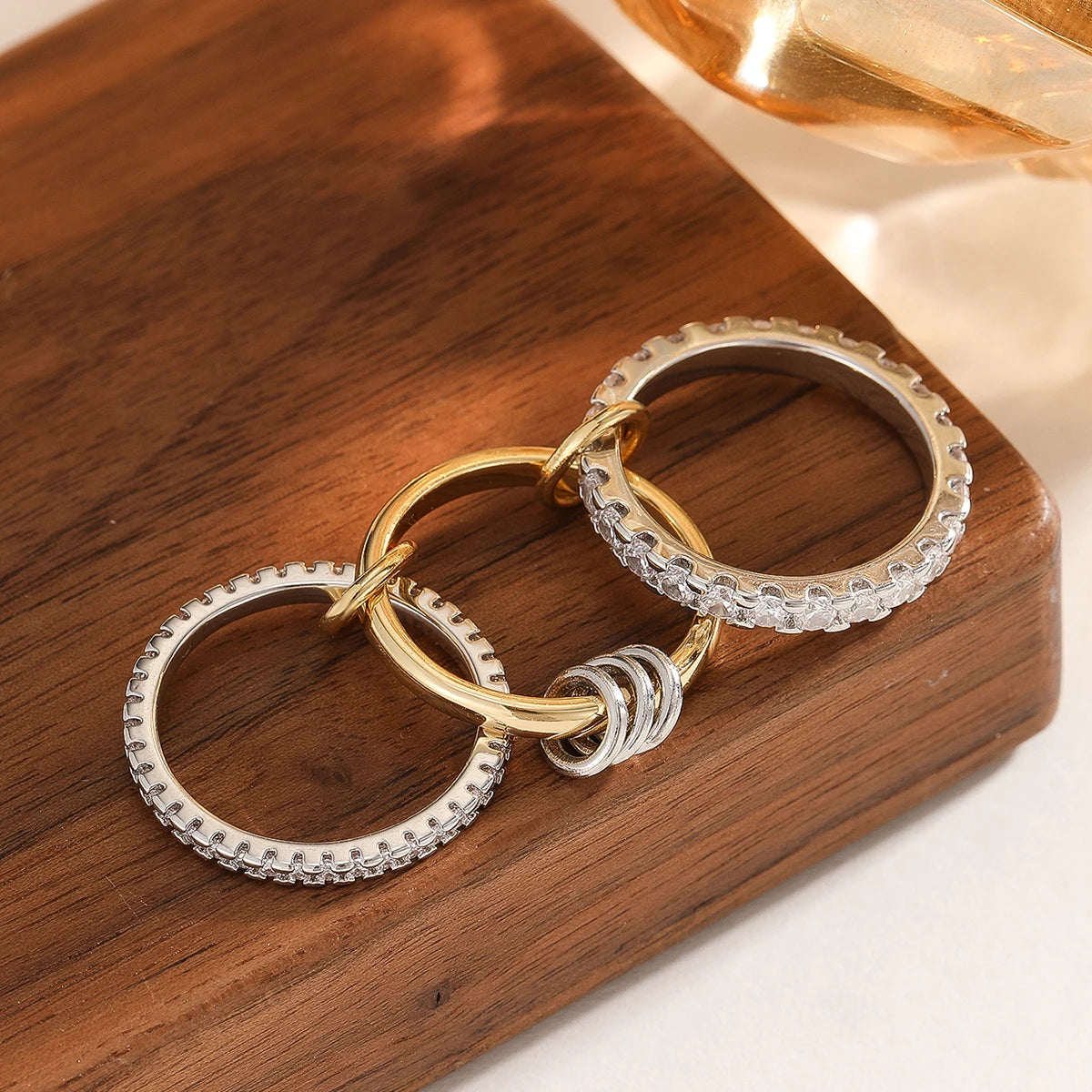 Stijlvolle Twee-Kleur Vier-Ringen Set™